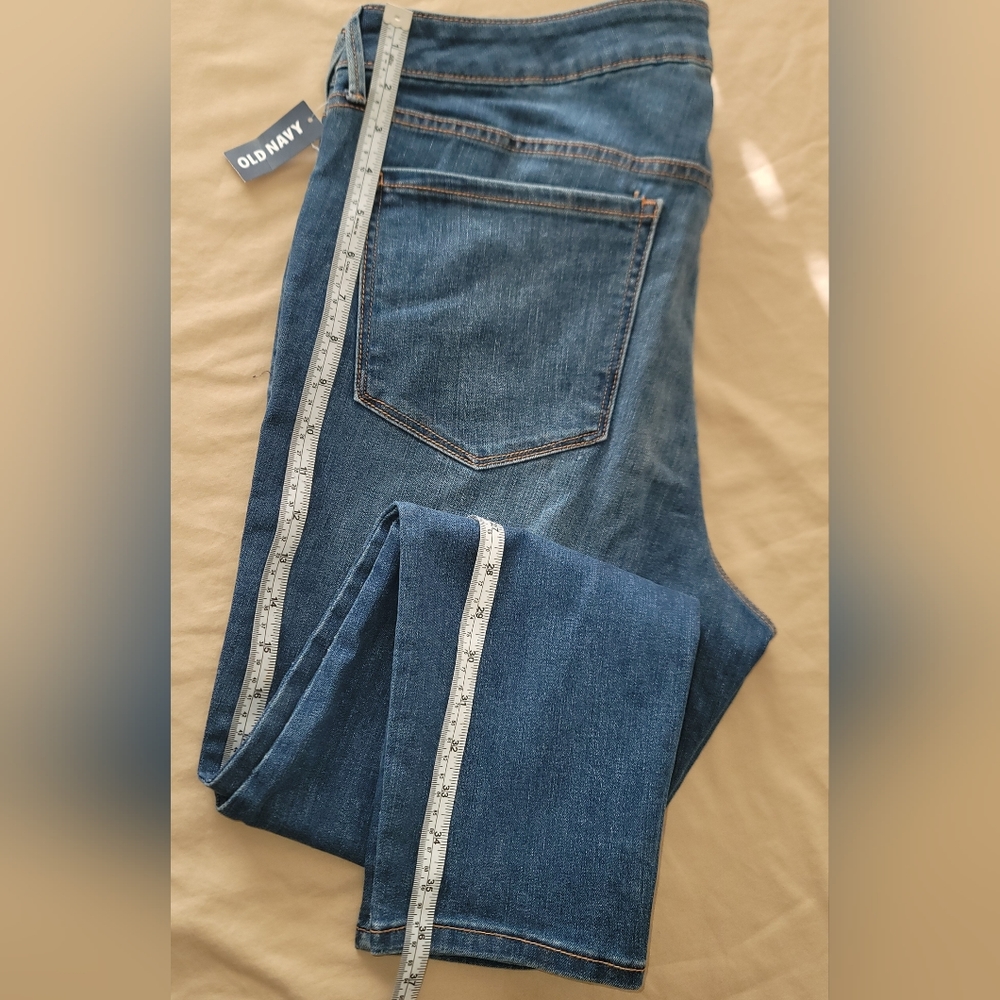 Old Navy Women's Rockstar Jeans, Size 18 Blue, Denim NWT. - Picture 6 of 14